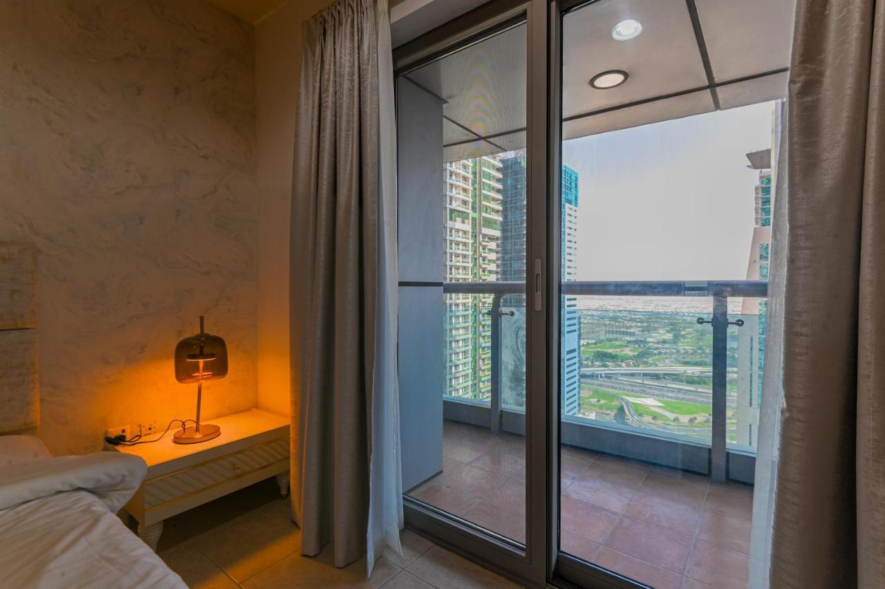 Charming 1 Bedroom Princess Tower Ahlan Holiday Homes Dubai Buitenkant foto
